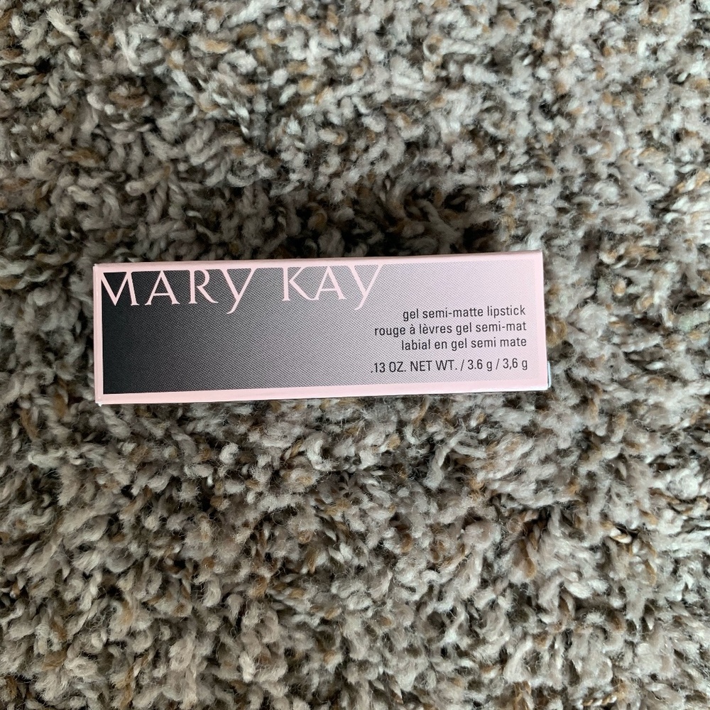 Mary Kay Gel Semi-Matte Lipstick